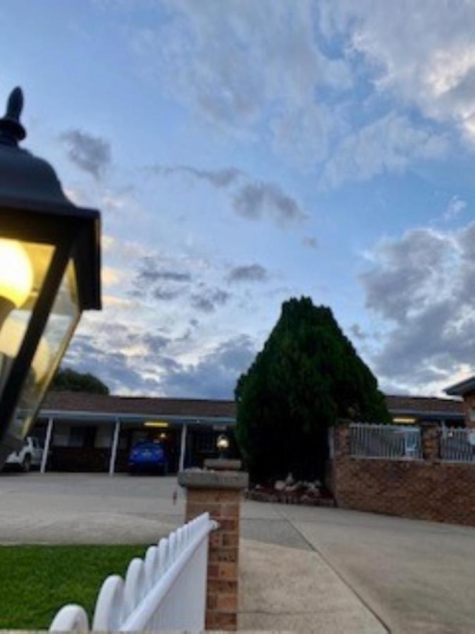 Kinross Inn Cooma Dış mekan fotoğraf