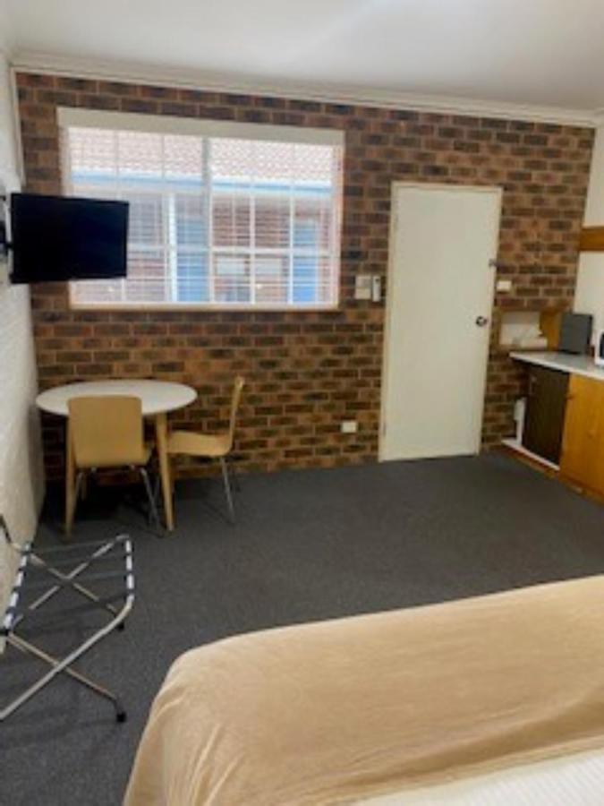 Kinross Inn Cooma Dış mekan fotoğraf
