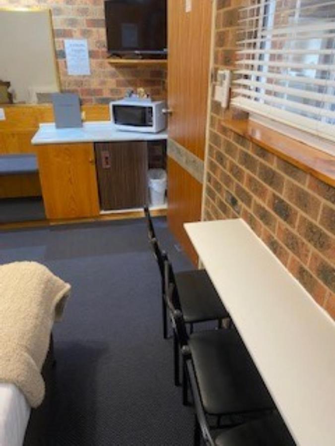 Kinross Inn Cooma Dış mekan fotoğraf