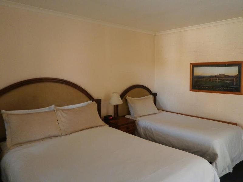 Kinross Inn Cooma Dış mekan fotoğraf